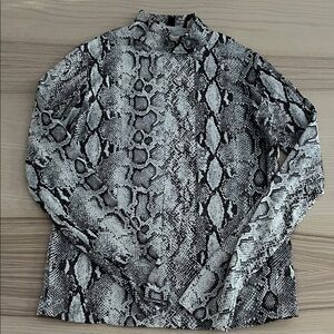Woman’s Snake Print Shirt very soft fabric